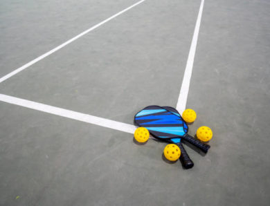 Pourquoi la construction terrain de pickleball à troyes peut-elle enrichir l’offre de loisirs d’un hôtel ?