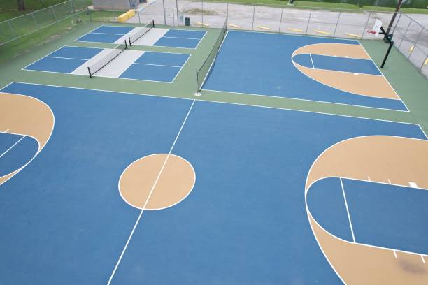 Quels critères d’implantation privilégier pour une construction terrain de pickleball à Troyes dans un hôtel ?